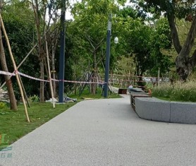 深圳四海公園膠粘石透水地坪項(xiàng)目